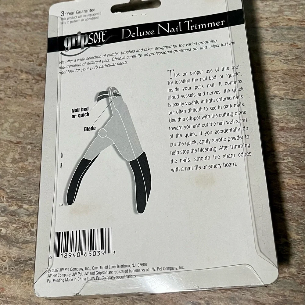New JW Grift Soft Deluxe Nail Trimmer for Dogs